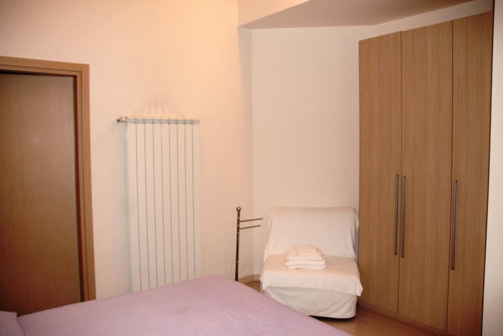 One-Bedroom Apartment,109990800:JPEG