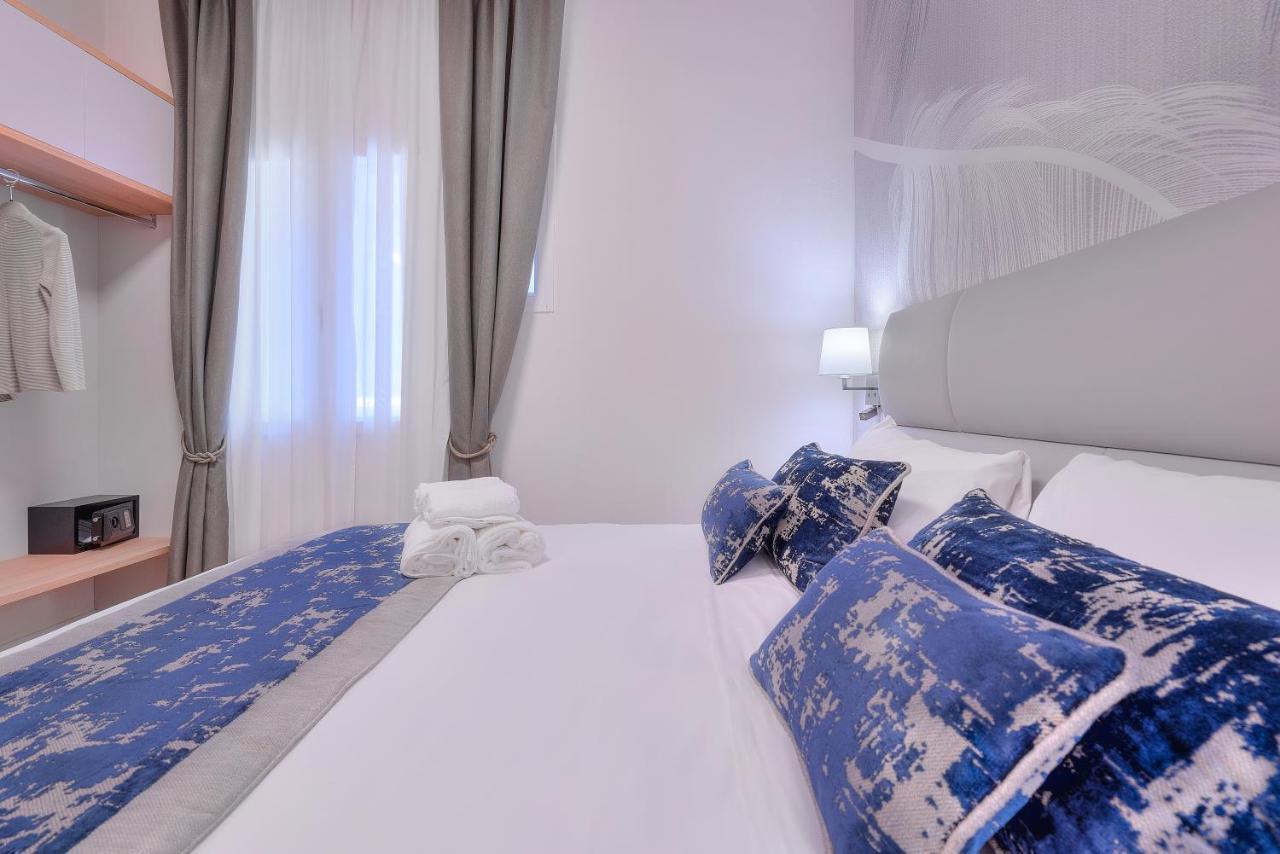 Double or Twin Room,1160756835:JPEG