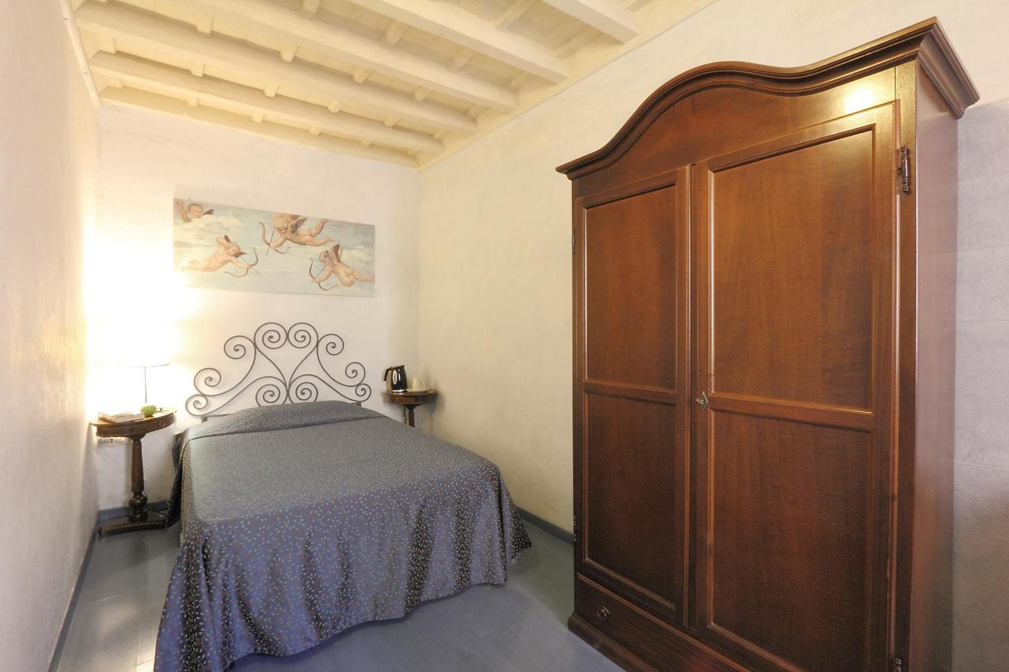 Single Room,1215941248:JPEG