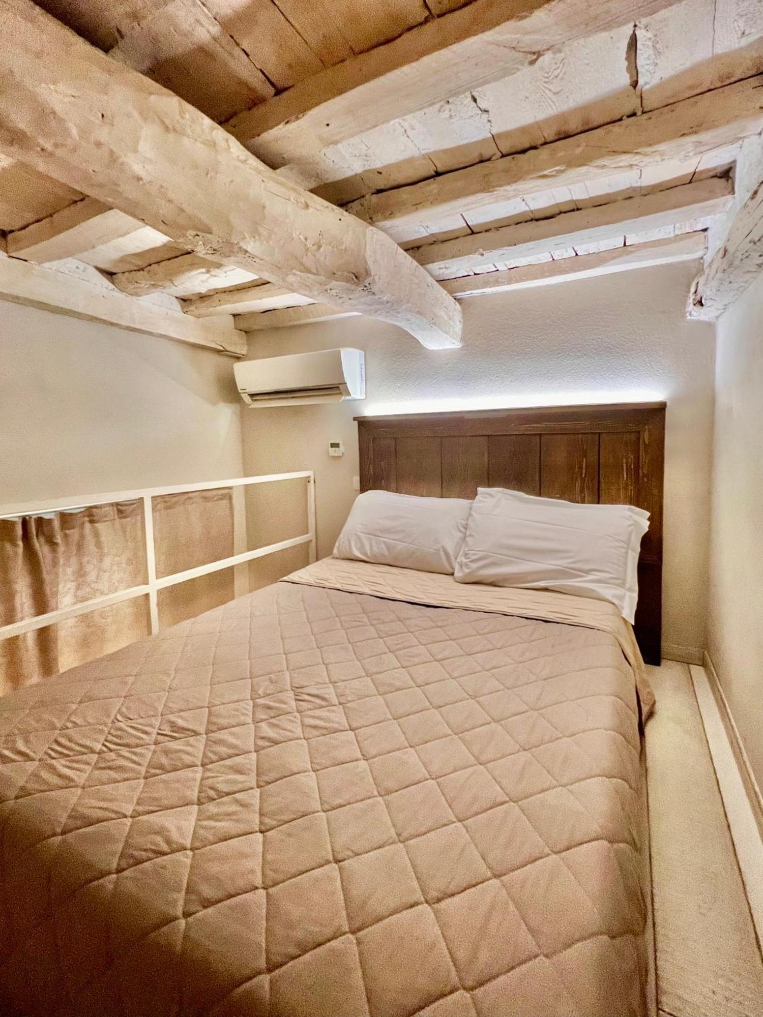 Economy Double Room with Private External Bathroom