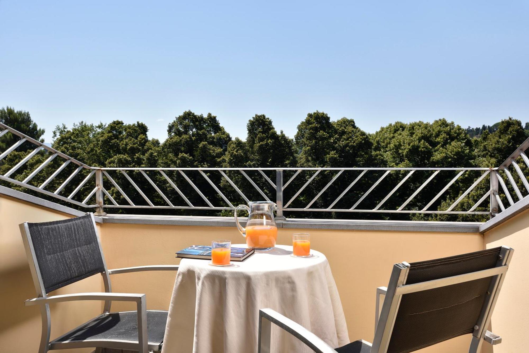 Deluxe Double Room with Balcony and View