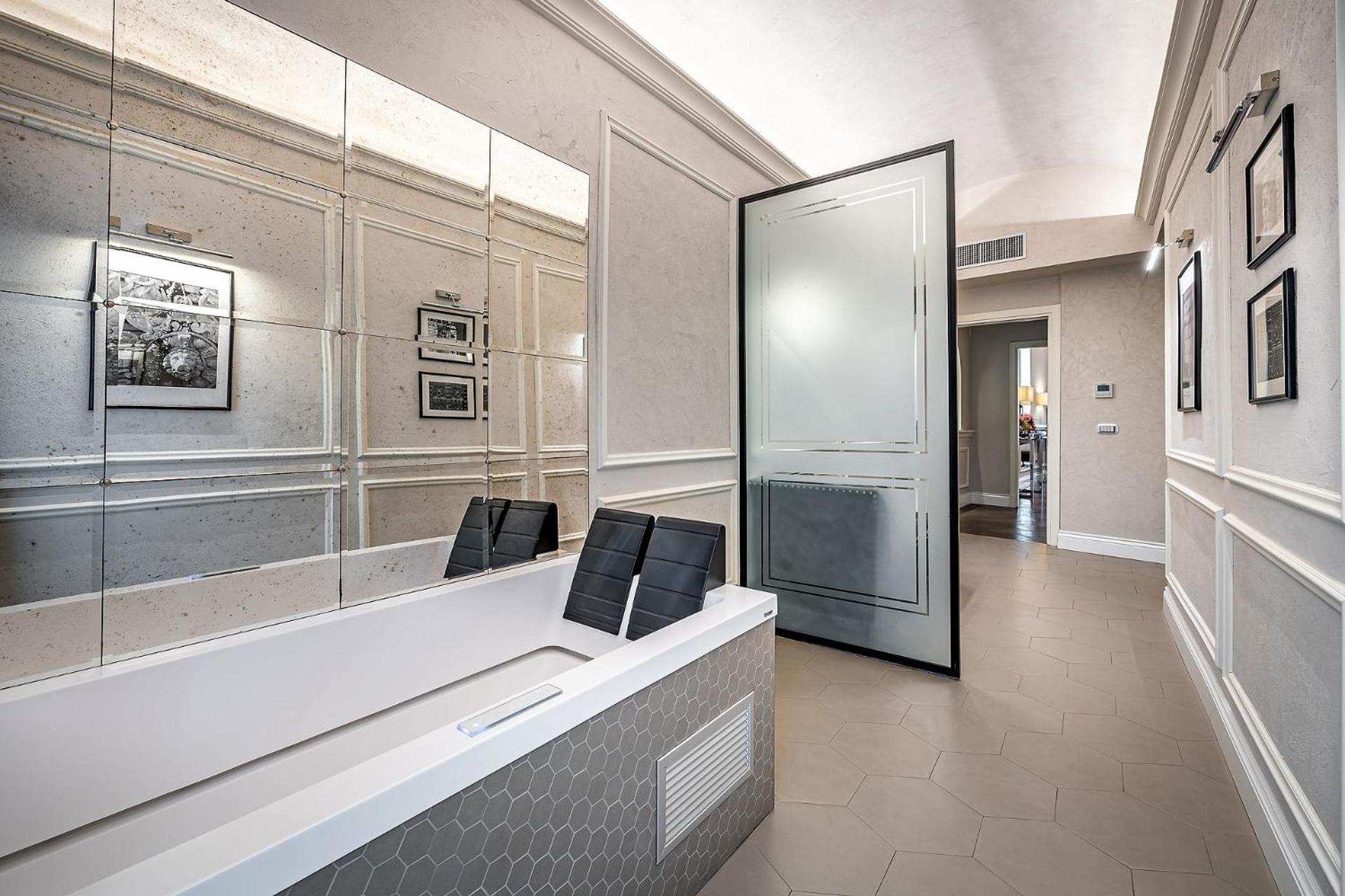 Exclusive Suite River View