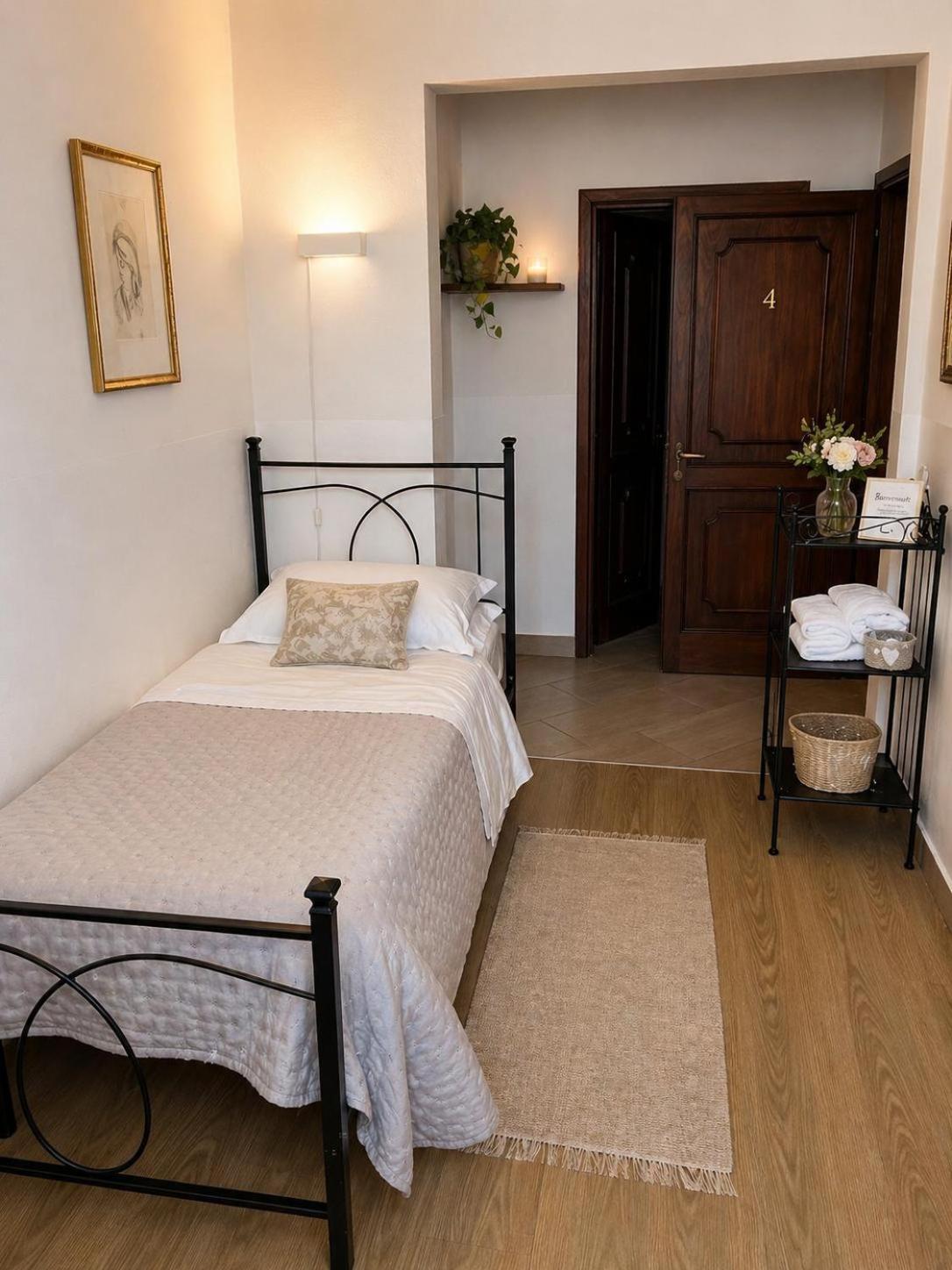 Single Room Private Bathroom
