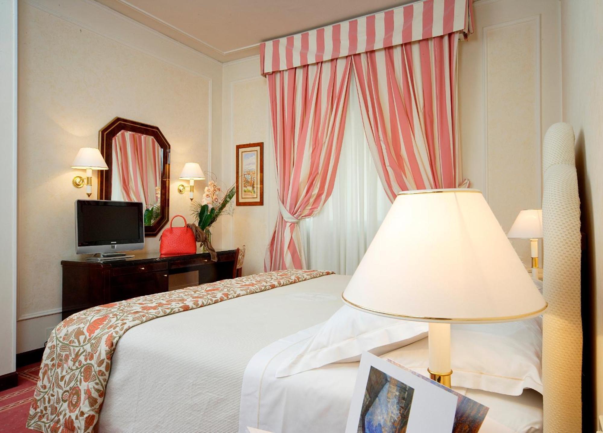 Classic Double or Twin Room