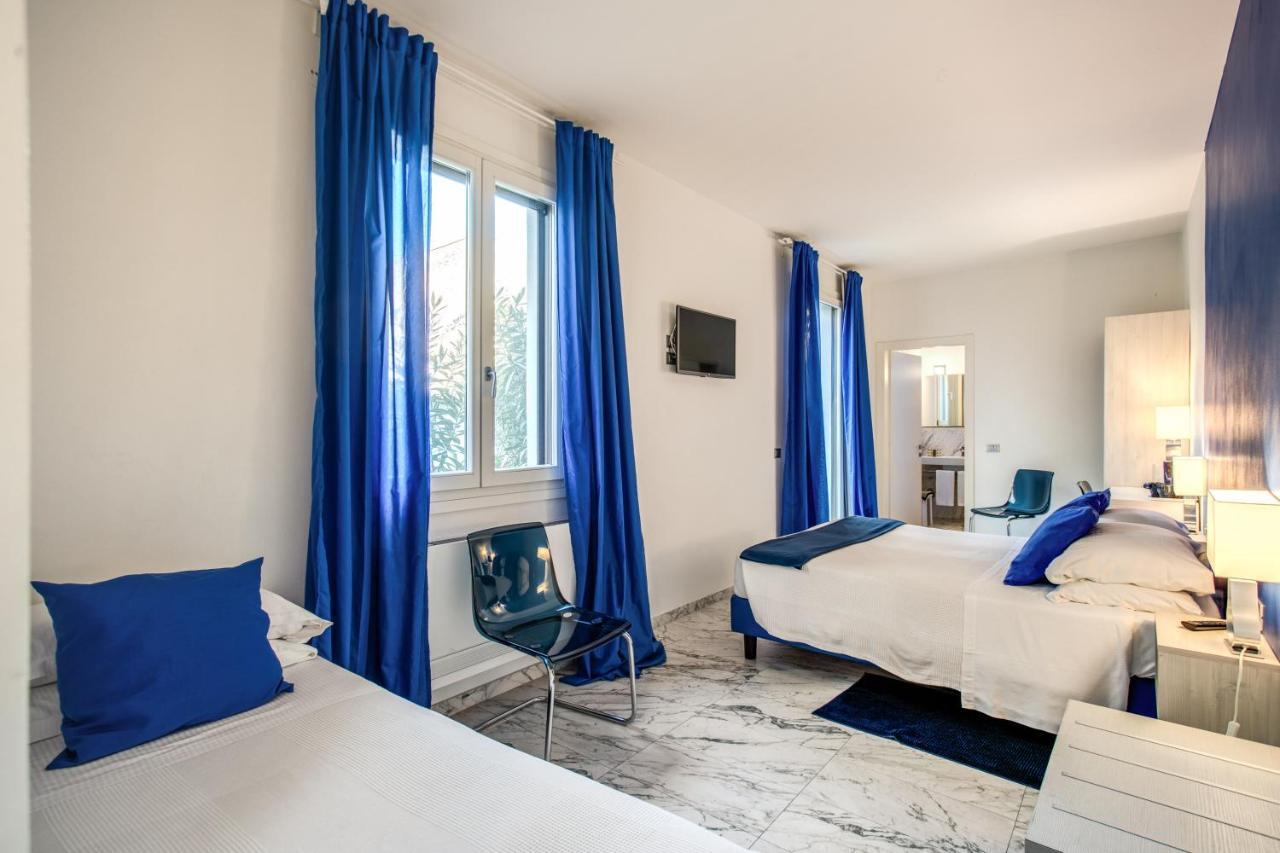 Junior Suite with Garden View