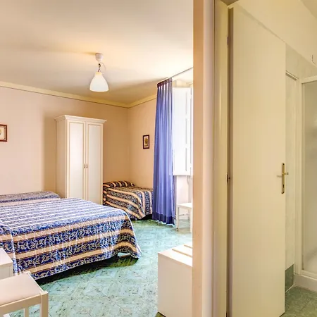 Hotel Marine-2
