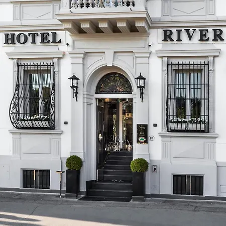 Lhp Hotel River & Spa-2