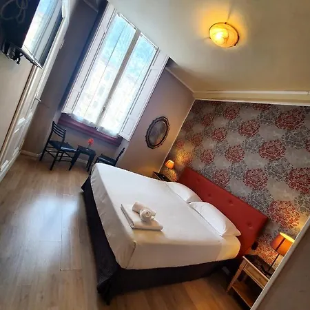 Hotel Fedora-3