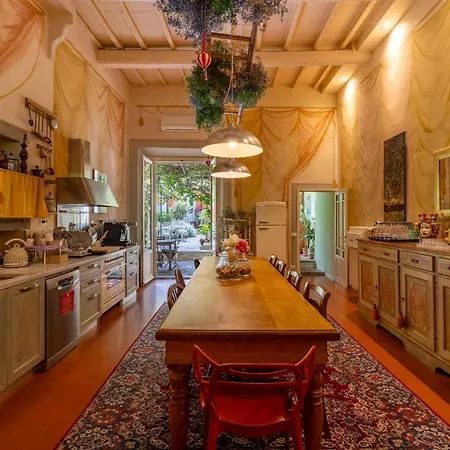 Secret Garden Firenze B&B-2