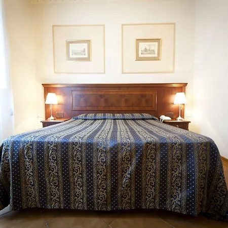 Hotel Martelli-2