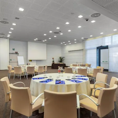 Doubletree By Hilton Florence Metropole-3