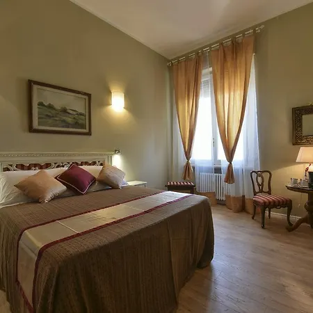 Florence Station Rooms-3